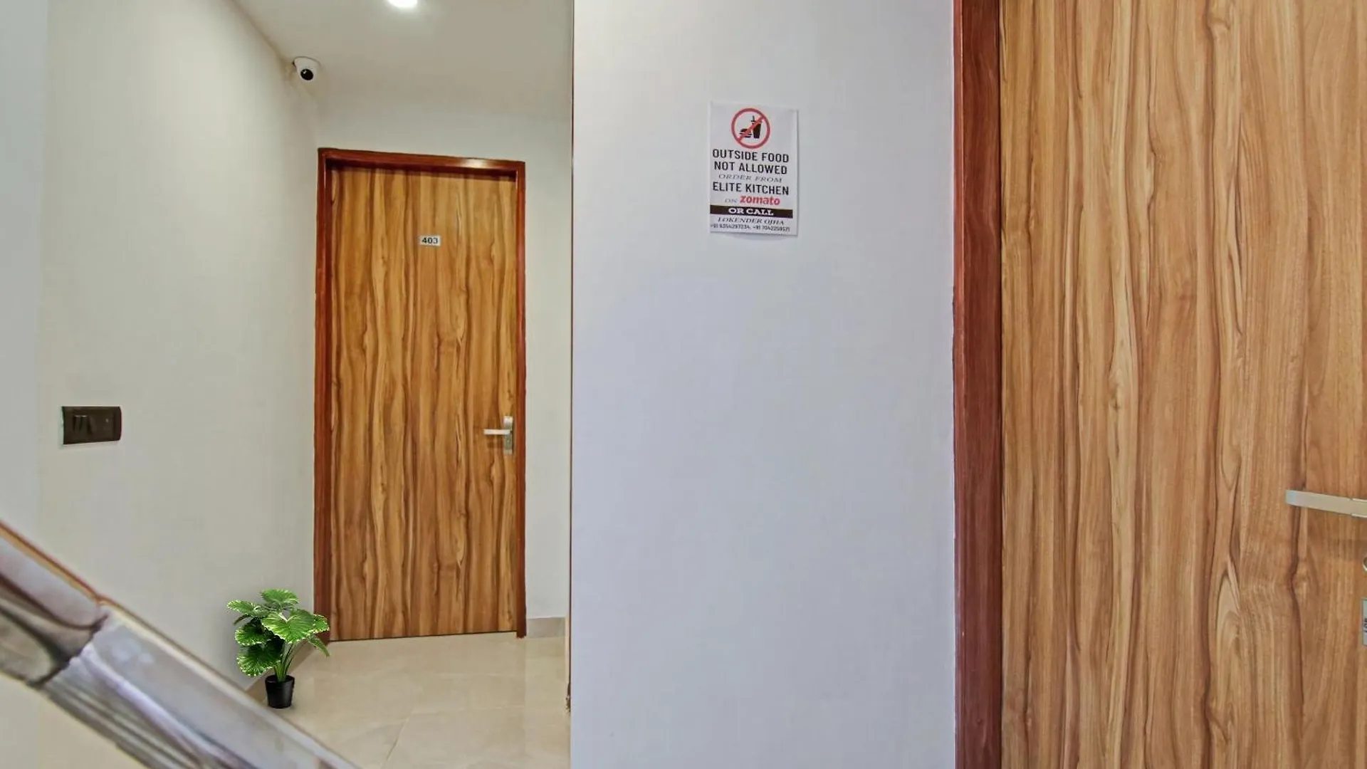 Hotel O The Royal Guest House Gurgáon 4*,  Indie