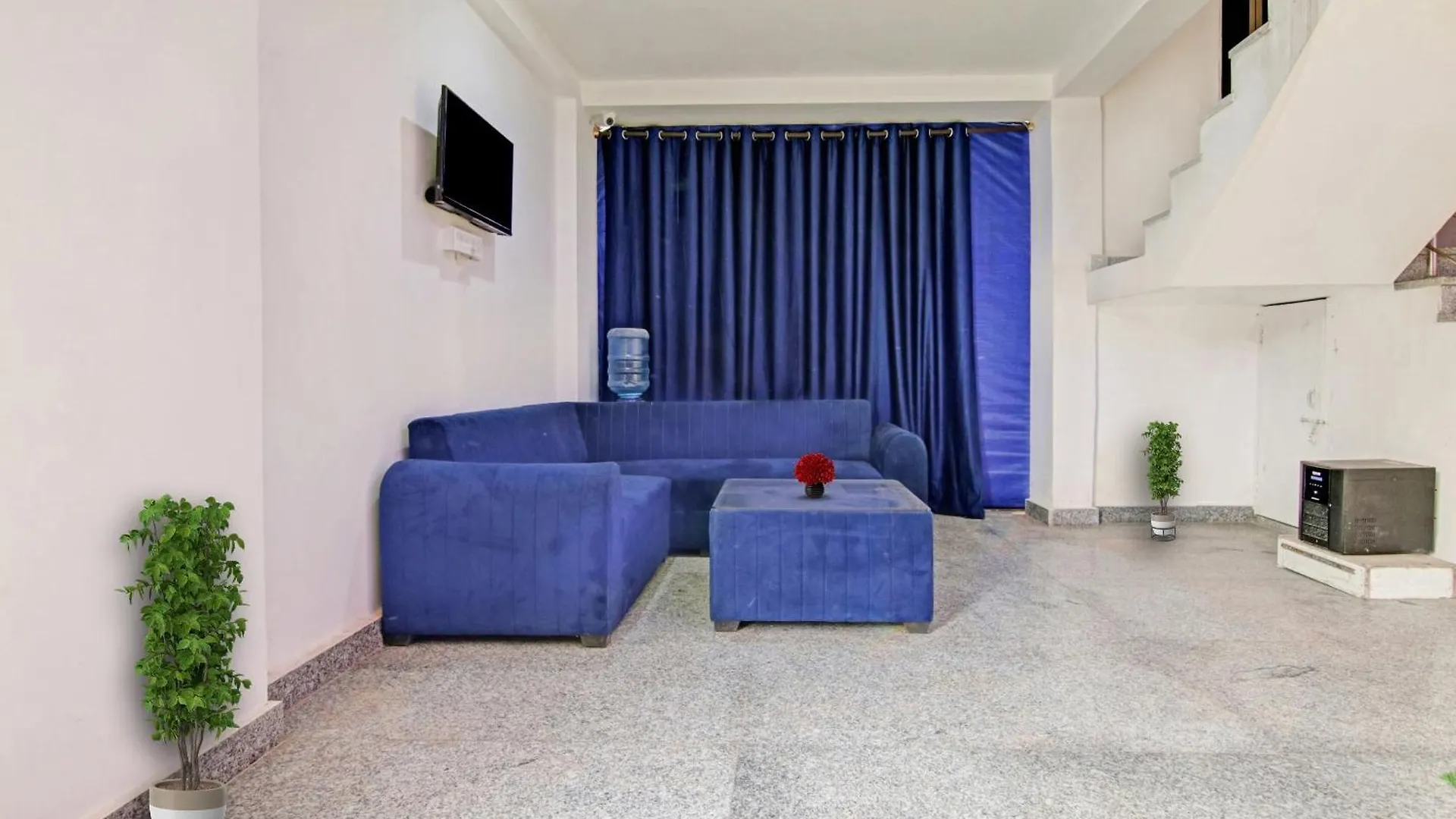 Hotel O The Royal Guest House Gurgaon